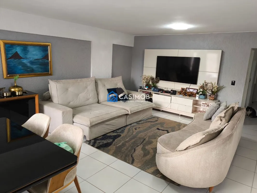 Espaçoso Apartamento com 4 Quartos, Suíte, 1 Vaga de Garagem e Vista Livre no Re...