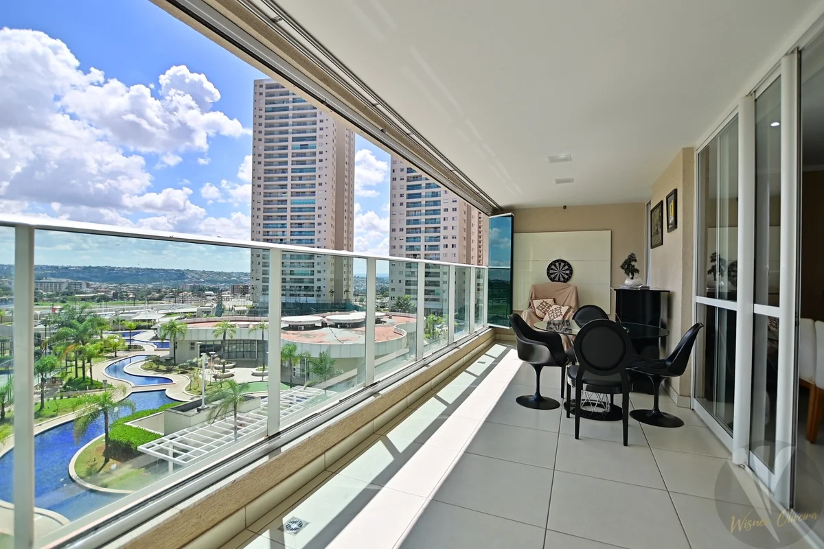 Residencial Península em Águas Claras, com 180m² , 3 Quartos (2 Suítes com Close...