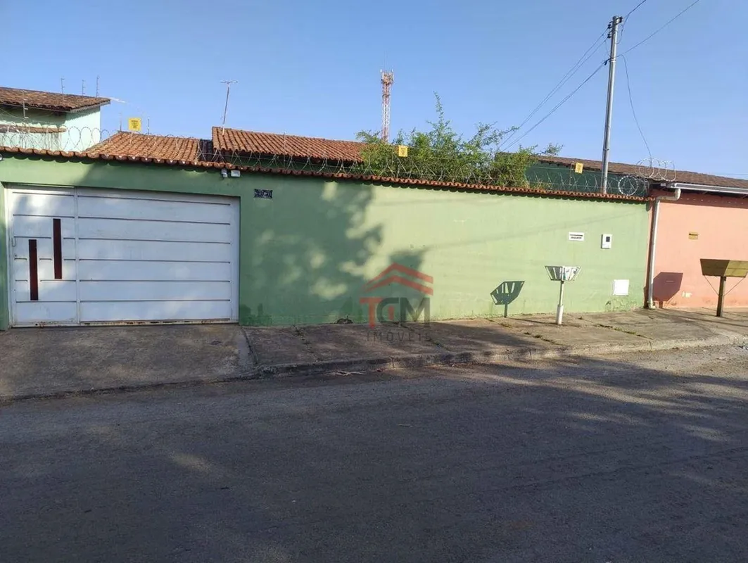 Casa com excelente distribuição de espaço, ideal para quem busca conforto e área...