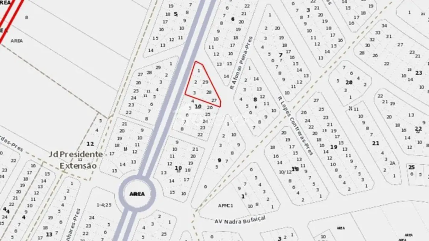 Terreno de 2.336m² à venda no Jardim Presidente, formado por 6 lotes em esquina ...