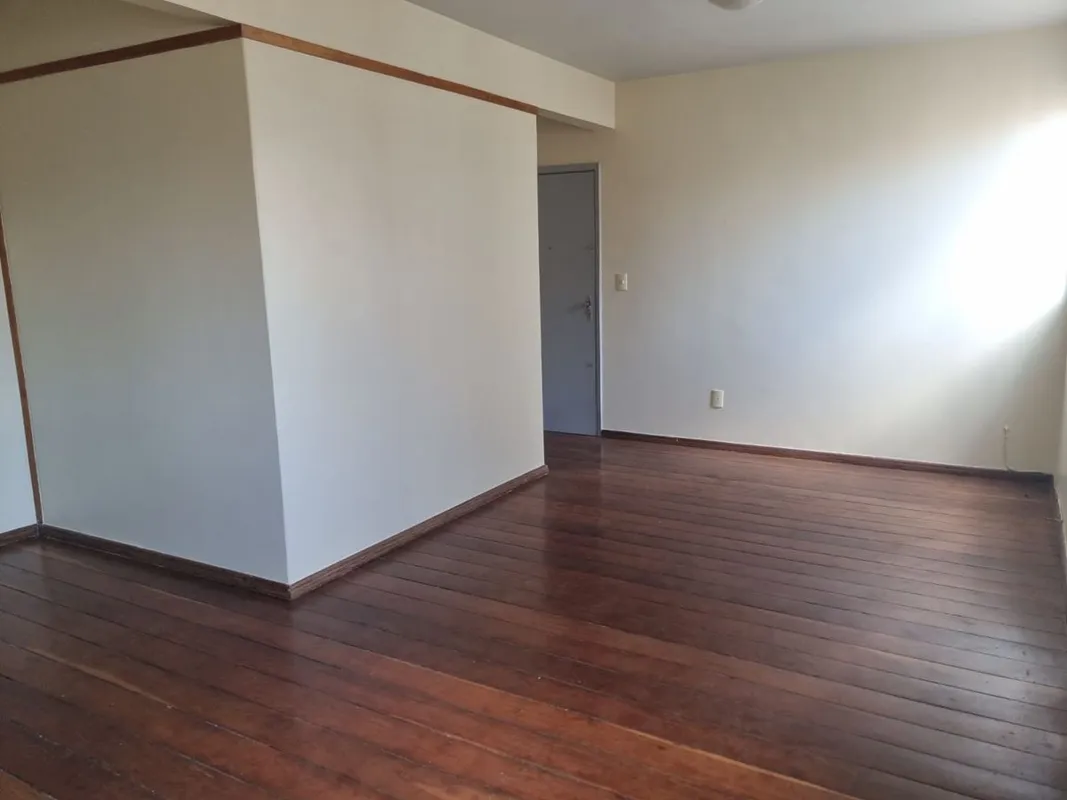 Este apartamento no Ed. Michigan – é a escolha ideal para quem busca um lar espa...