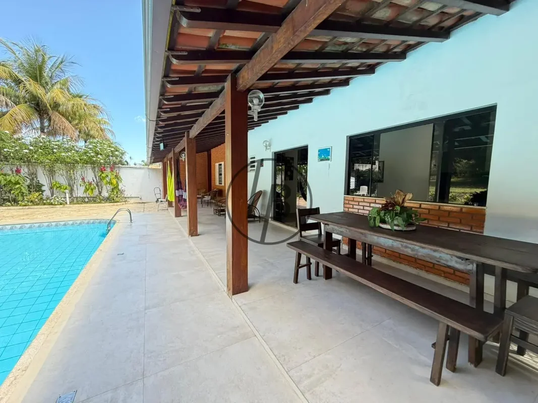 Casa na SHIN QL 12 – Imponente, Espaçosa e Sofisticada | 4 Suítes | 8 VagasUma r...