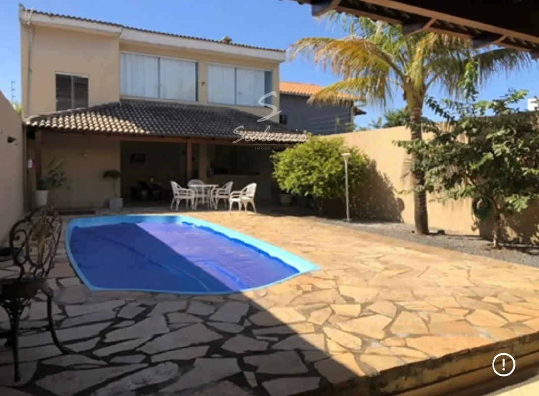 Imagine chegar em casa e sentir que não precisa sair para mais nada.Sobrado à ve...