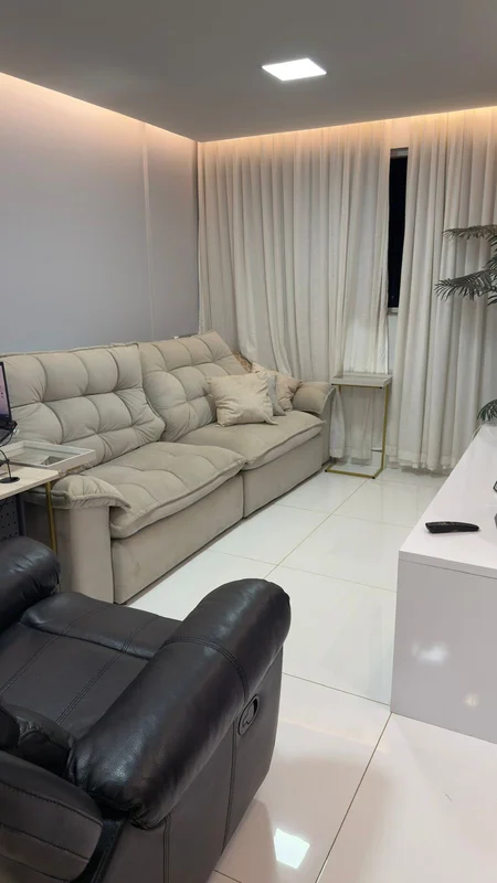 ÁGUAS CLARAS SUL Residêncial Itália 80 metros 2 quartos sendo 1 suíte, todo refo...