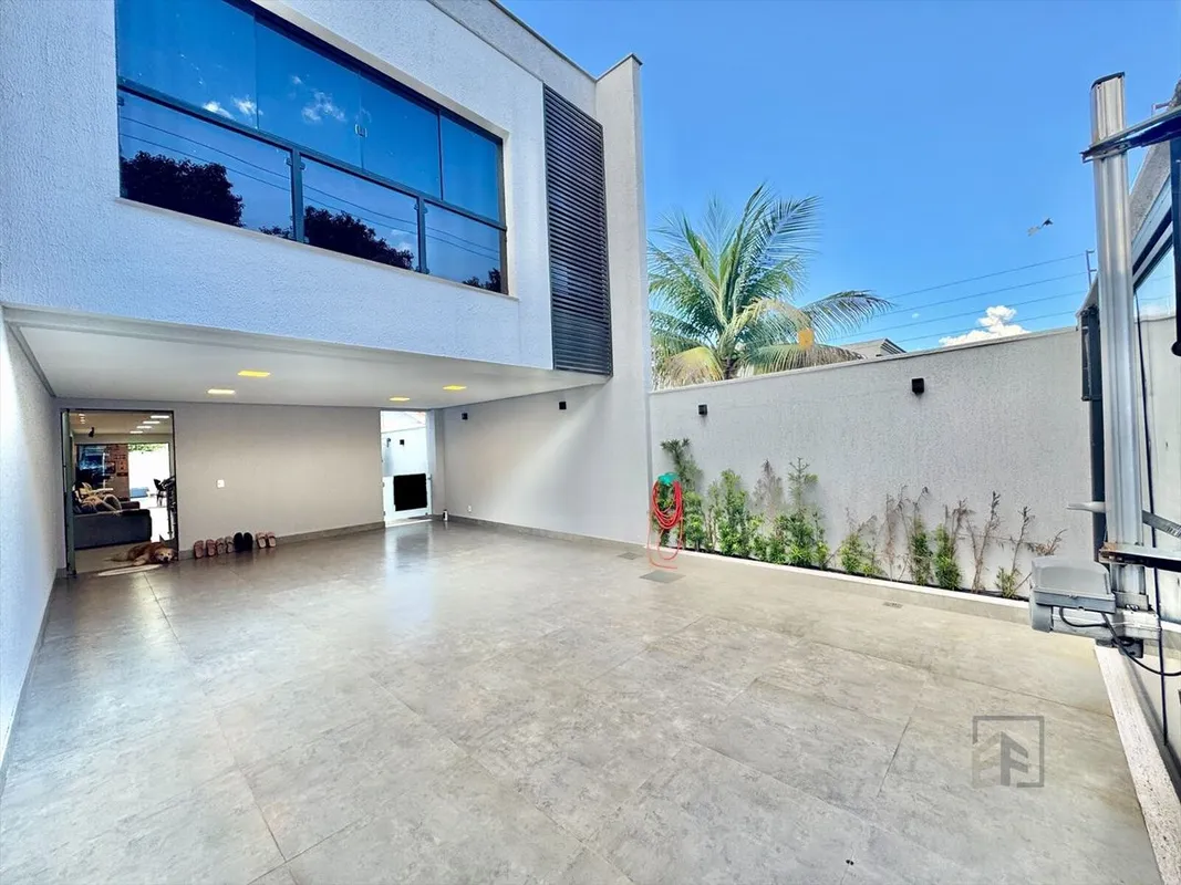 Sobrado com 3 suítes a venda Bairro Jardim Mariliza Imóvel composto por sala de ...