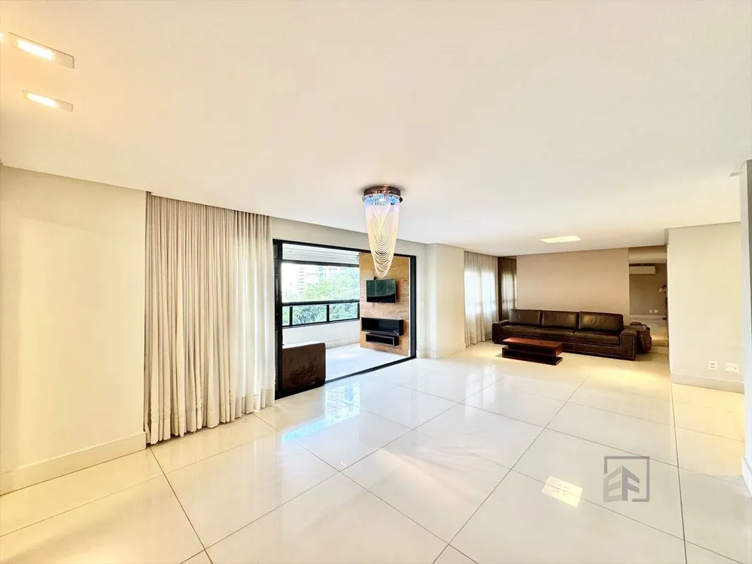 Apartamento com 3 suítes plenas a vendaBairro Jardim GoiásApartamento composto p...