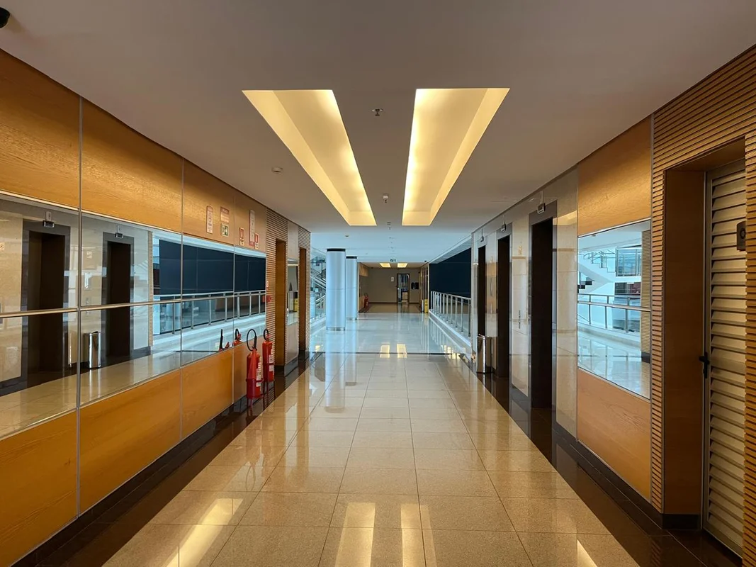 Parque Brasília – Paulo Octávio | Próximo ao TJDFTExcelente sala comercial em um...