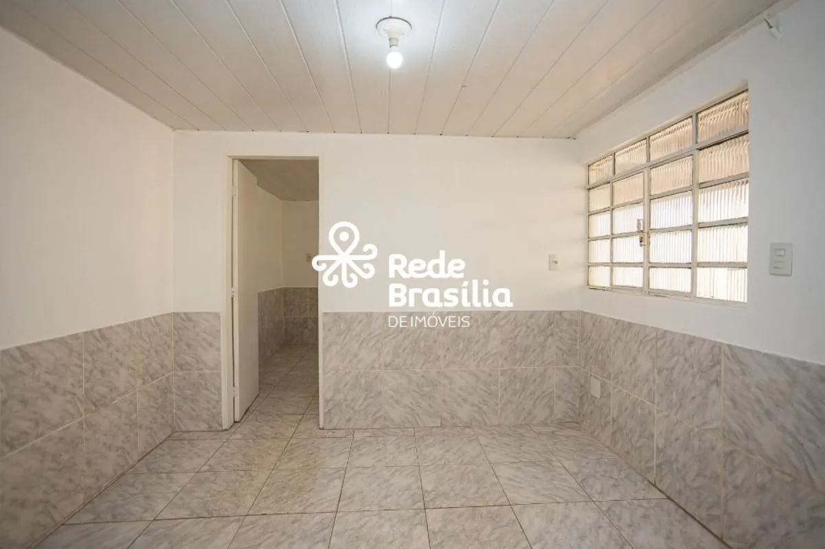 TH29765 - Qe 20 Guará, Casa Fundos 02 quartos, 60m². Agende sua visita! Imóvel c...