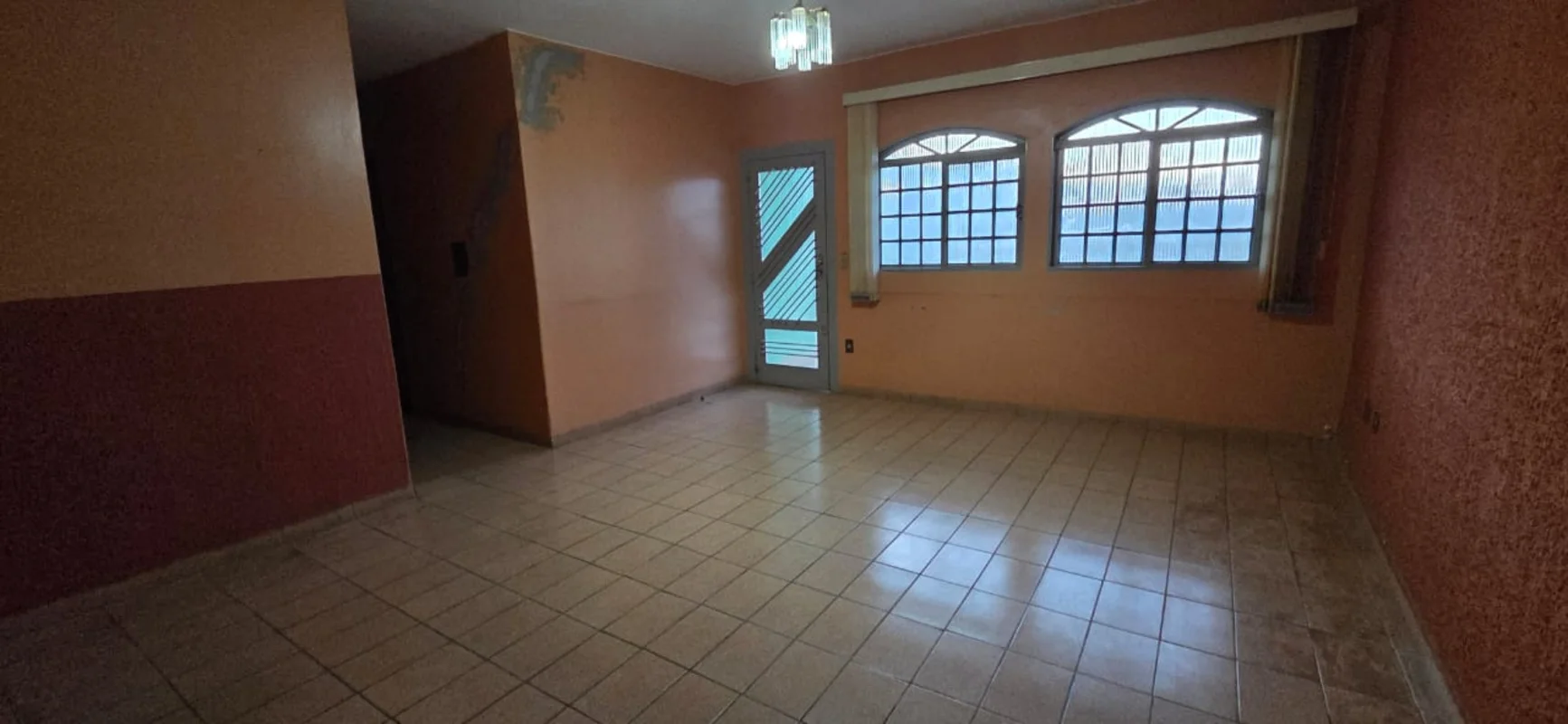 Escritório Imobiliário Ney Linhares vende:Um prédio QD 45 SHIS Leste com:2 apart...