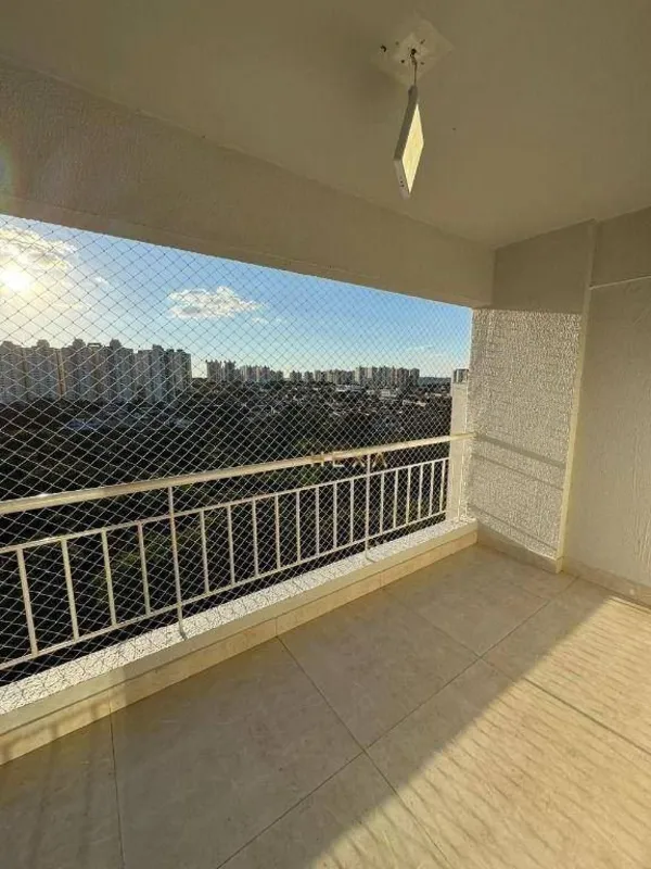Características do Imóvel77m²3 Quartos, sendo 1 suíte2 Banheiros2 Vagas na garag...