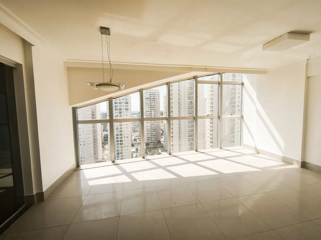 Cobertura de 187 mÂ² com 03 quartos, sendo 01 suÃ­te com banheira. Completa em a...