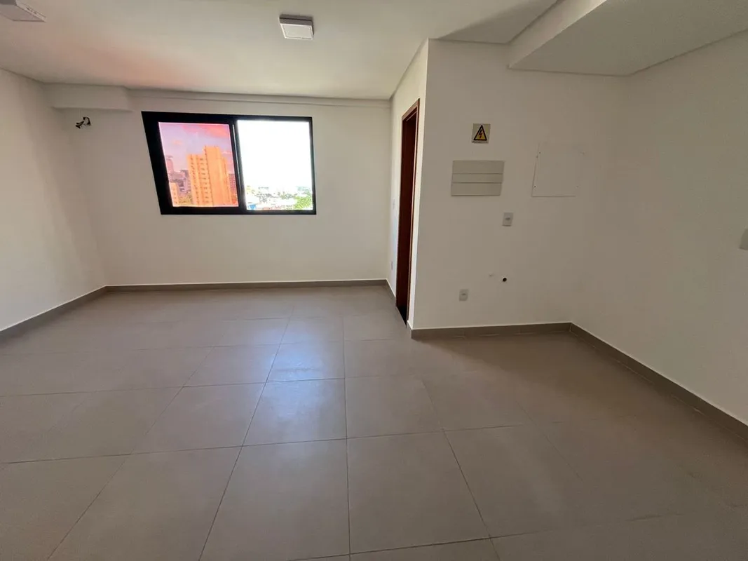 SALA COMERCIAL LOCALIZADA NA AVENIDA T-63, UMA DAS MELHORES AVENIDAS COMERCIAIS ...