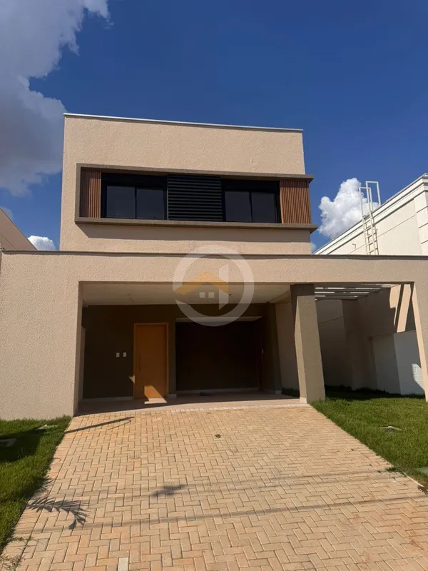 Sobrado 4 Quartos sendo 3 Suítes - Jardins LyonCom 4 Dormitórios, sendo 3 suítes...