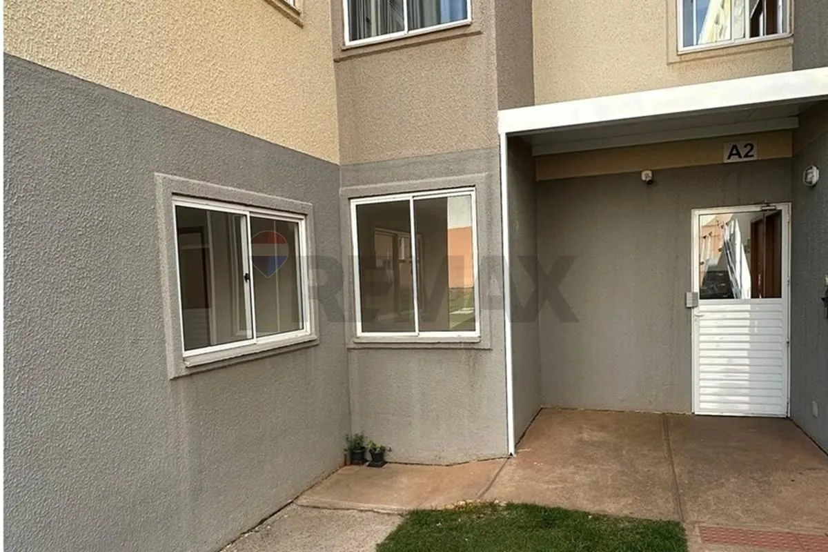 Descubra o seu novo lar neste encantador apartamento à venda em Itapoã Parque, P...