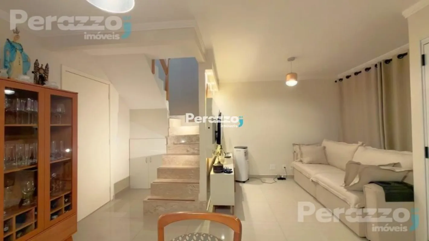 Linda Casa de 3 Quartos sendo 1 Suíte Localizada no Jardins Mangueiral na QC 12 ...