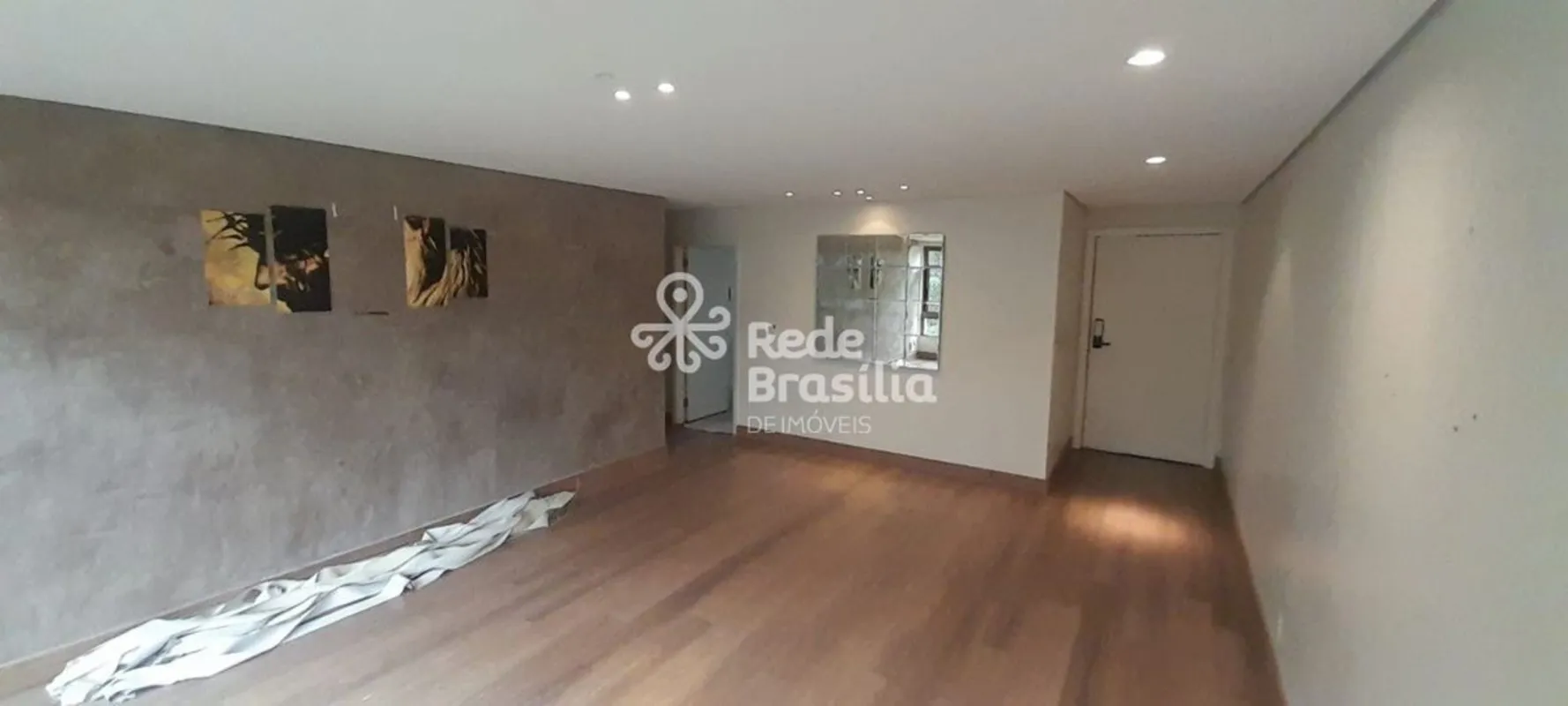 Apartamento à venda 129m² na SQS 212 - Nascente Oportunidade para morar em uma d...