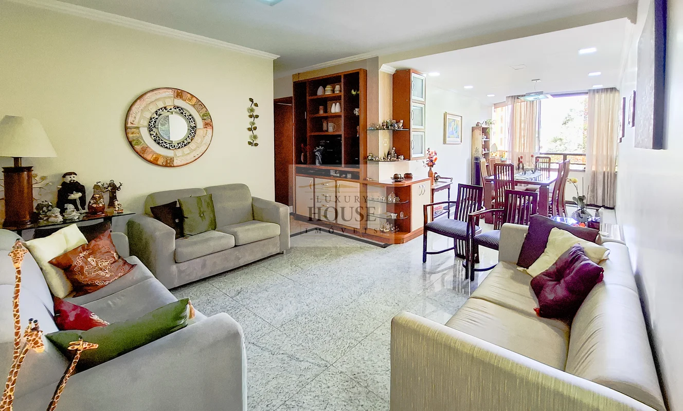 Descubra um excelente apartamento de 3 dormitórios, com suíte, na privilegiada S...