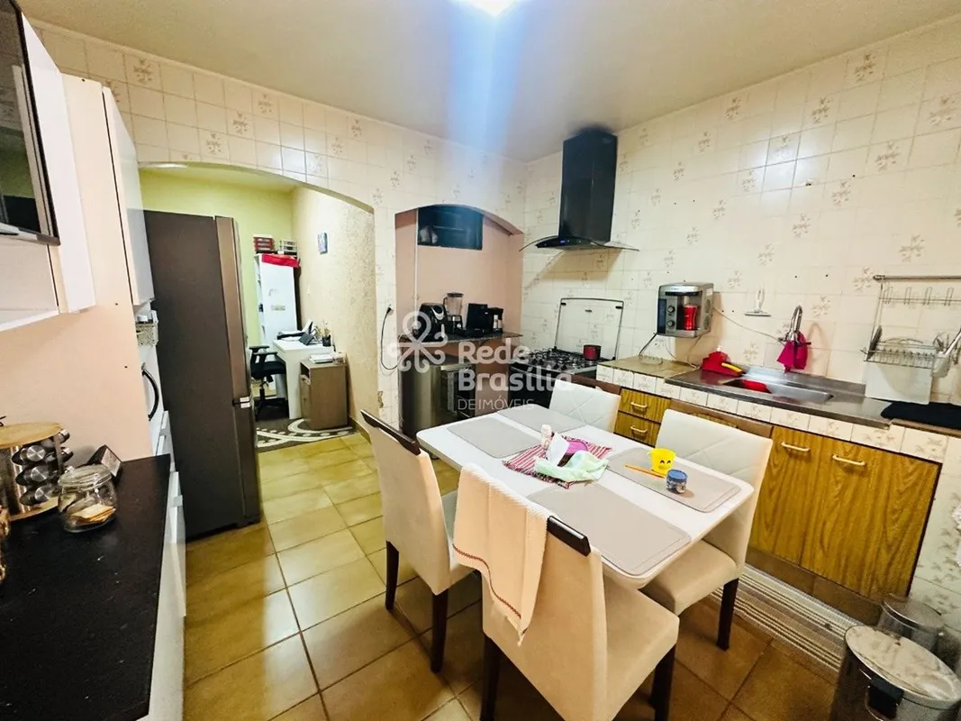 Vende casa na LAJE, lote de 200 metros quadrados na QE 19, localização privilegi...
