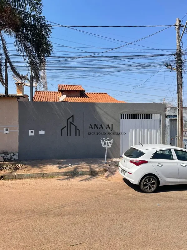 ANA IMÓVEIS ANUNCIA:OPORTUNIDADE: LINDA, EESTAÇÃO DE METRÔ SAMAMBAIA .COMPOSTA D...