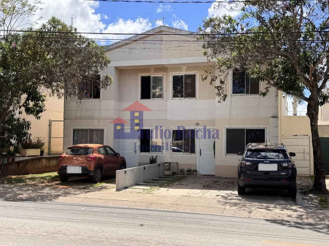 JULIOR OCHA IMOBILIÁRIA VENDE!ÓTIMA CASA NA QC 14 DO JARDINS MANGUEIRAL-DF!A CAS...