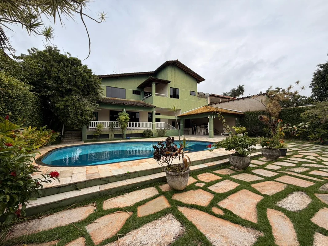 Excelente oportunidade em Vicente Pires! Casa de alto padrão em condomínio compl...