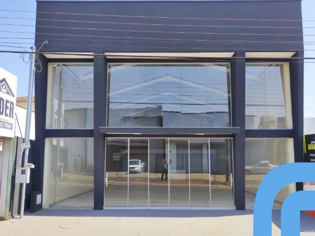 Sala comercial à venda no Parque Santana, Iporá - Ref. A1102 Galpão comercial no...