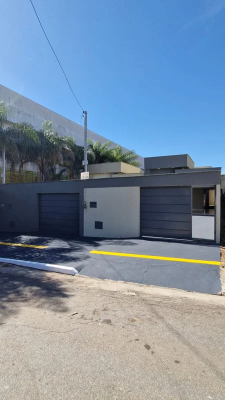 Casa moderna à venda em localização estratégica na Cidade Vera Cruz, próxima ao ...