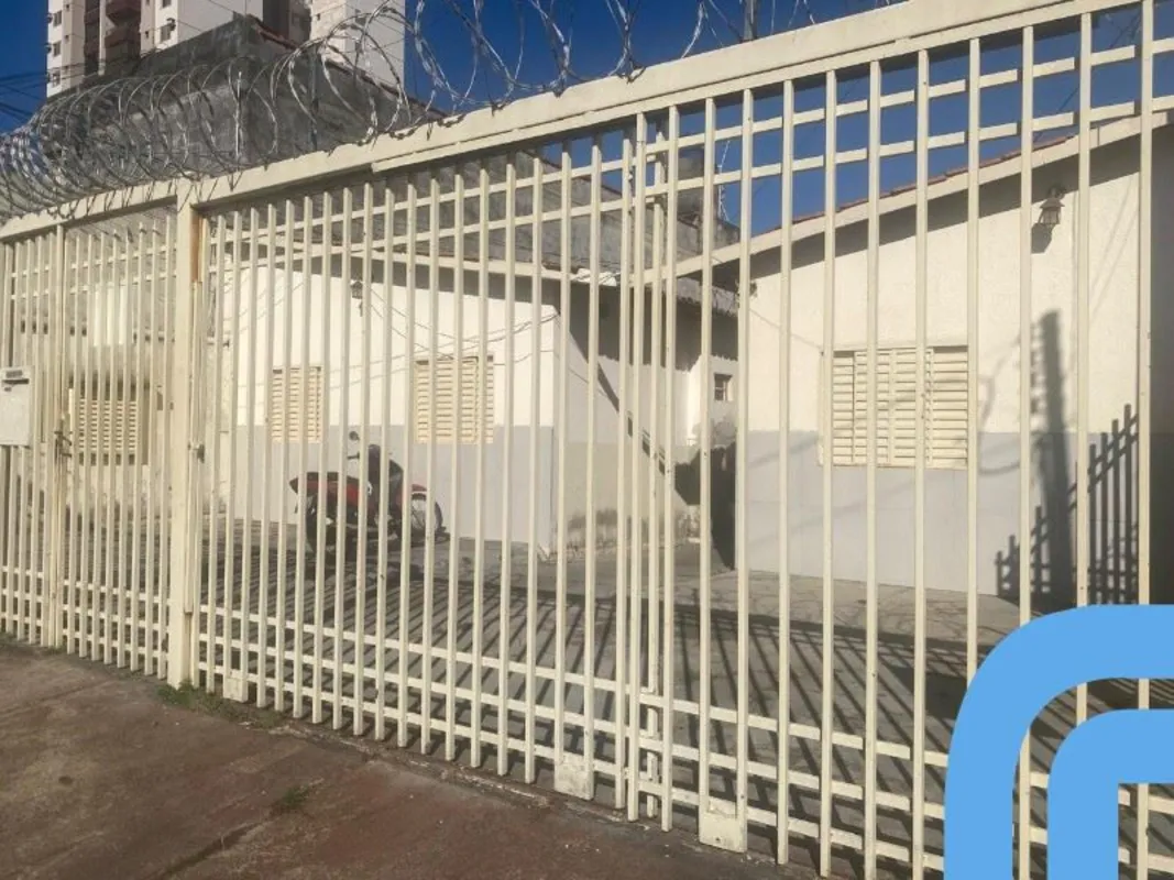 Terreno à venda no Jardim América, Goiânia - Ref. vs62 Ótimo investimento podend...