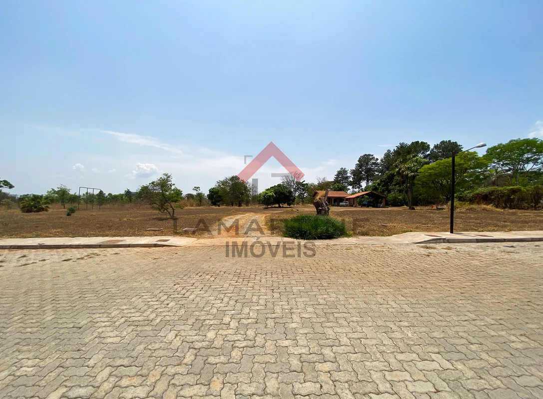 Excelente oportunidade para quem busca um lote amplo, com infraestrutura complet...