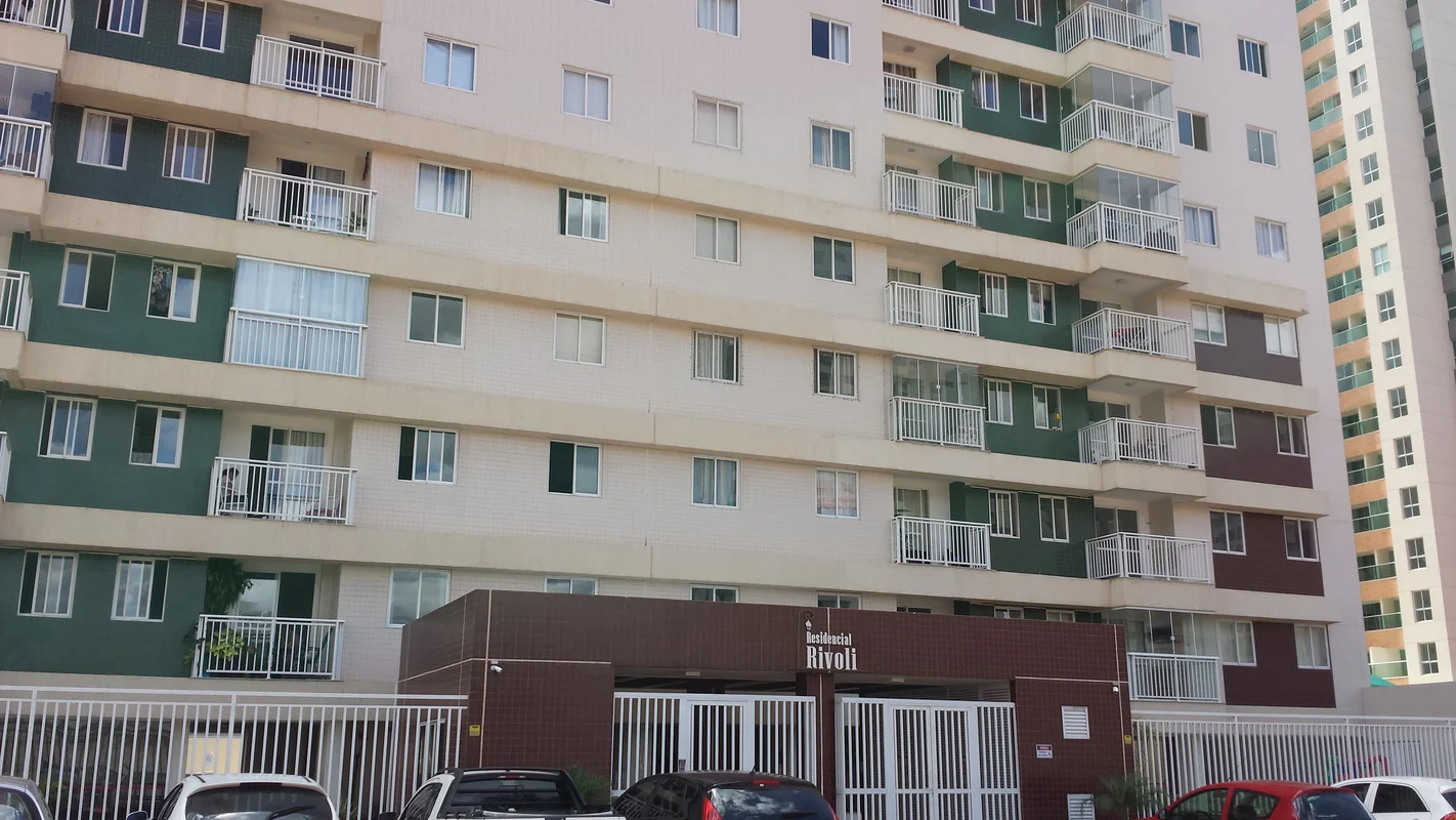 RIVOLI - Descubra um apartamento confortável e bem localizado na Rua 37, no bair...