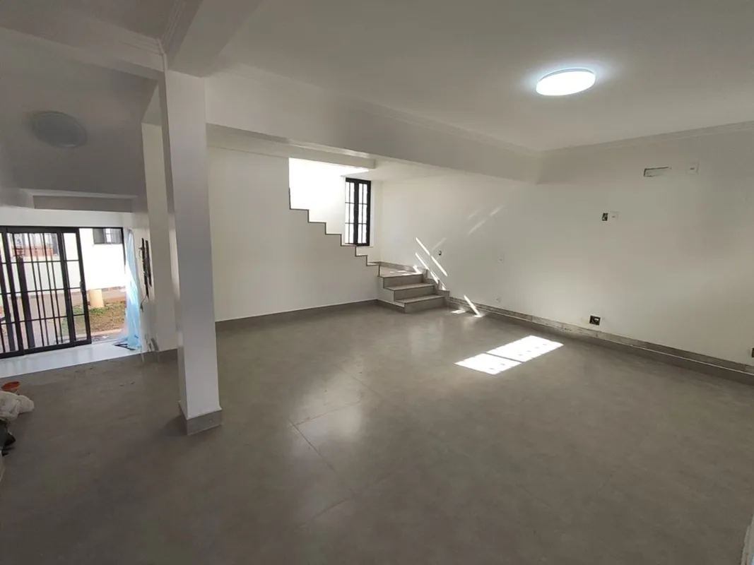 GH2492Sobrado com 4 quartos no Jardim Atlântico, em terreno com 420,00m² com 534...