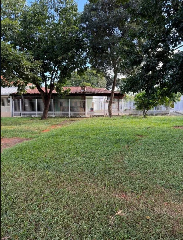  Excelente oportunidade CASA ASA SUL - SHIGS 713 – duas residências no mesmo lot...