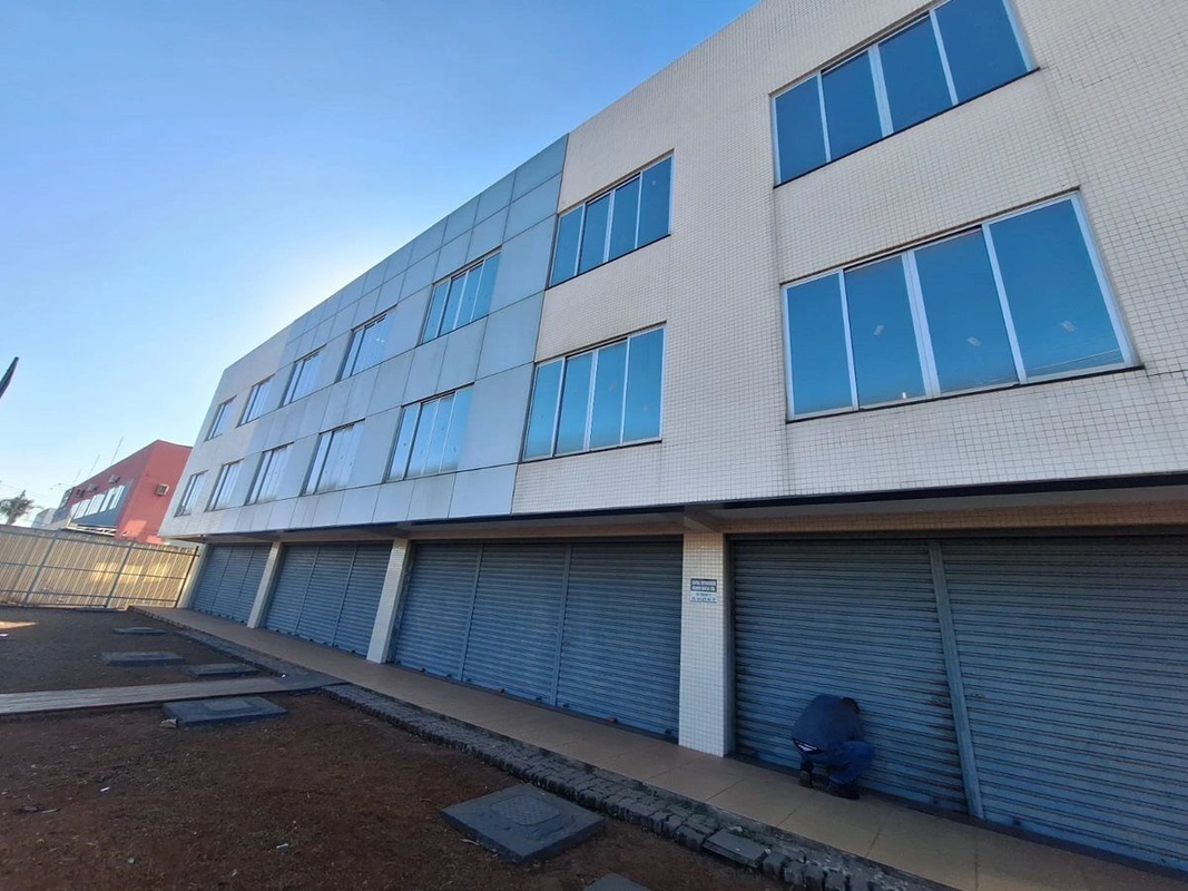 Prédio Comercial de alto padrão na melhor localização do SETOR INDUSTRIAL, no SI...