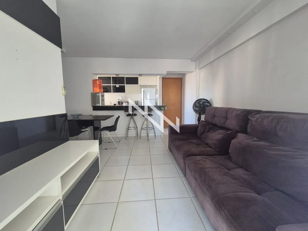 Apartamento à venda no Setor Bueno, com 70m². Possui dois quartos, sendo uma suí...