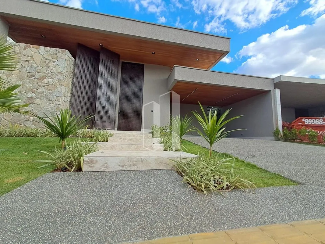 Casa térrea moderna e sofisticadaImóvel de alto padrão, com projeto arquitetônic...