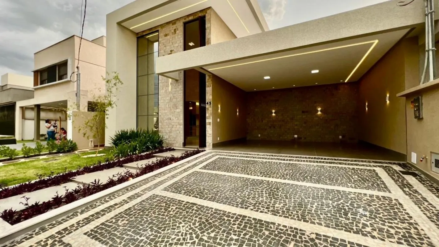 GH2551 Casa com 3 quartos no Jardins Bolonha, em terreno com 300,00m² com 165,00...
