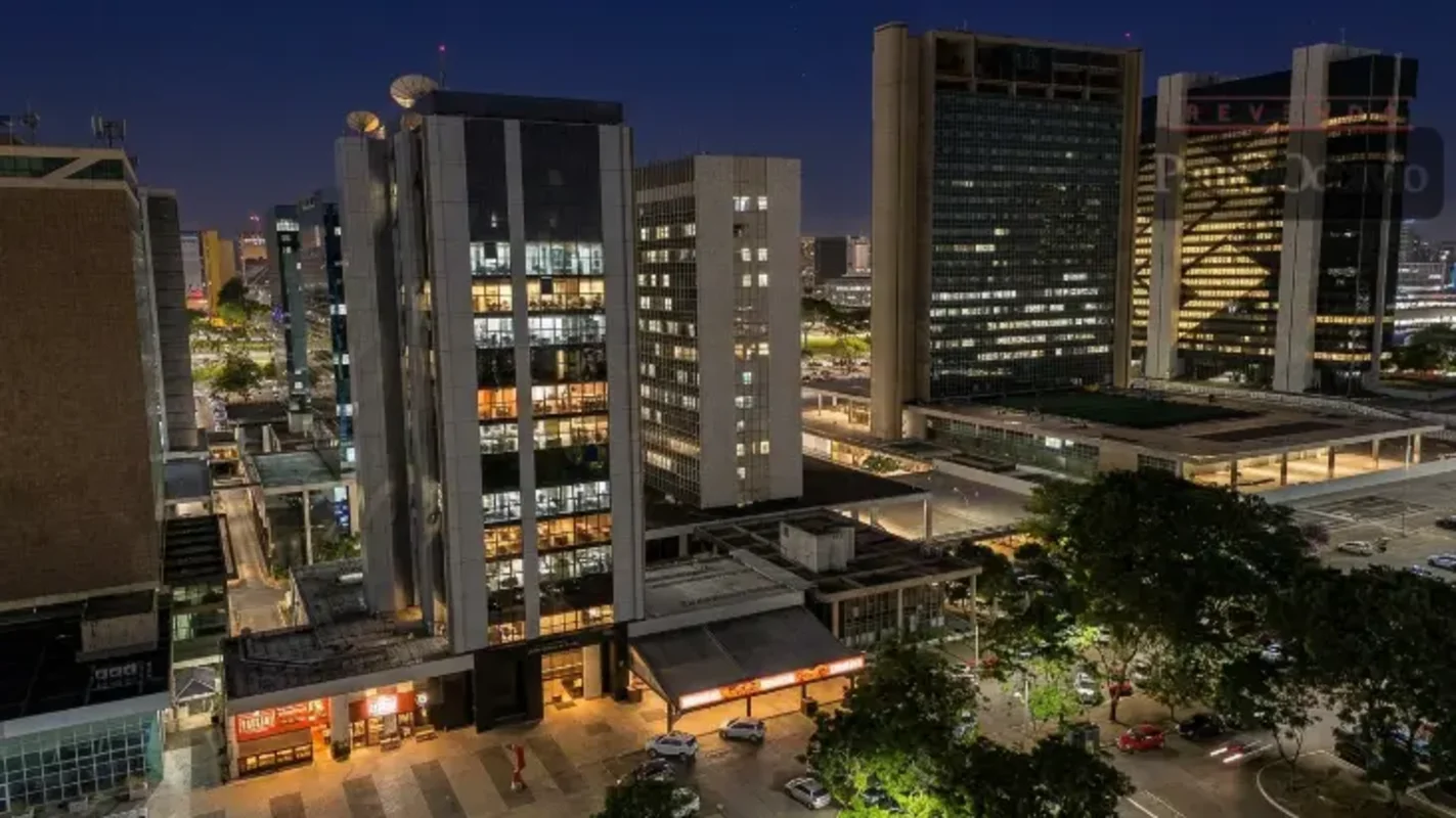 Laje Corporativa - Andar inteiro - 465m² - Moderna - Mobiliada + 14 vagasExcelen...