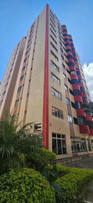 Apartamento com excelentes armários.Localização Estratégica! 06/05/26