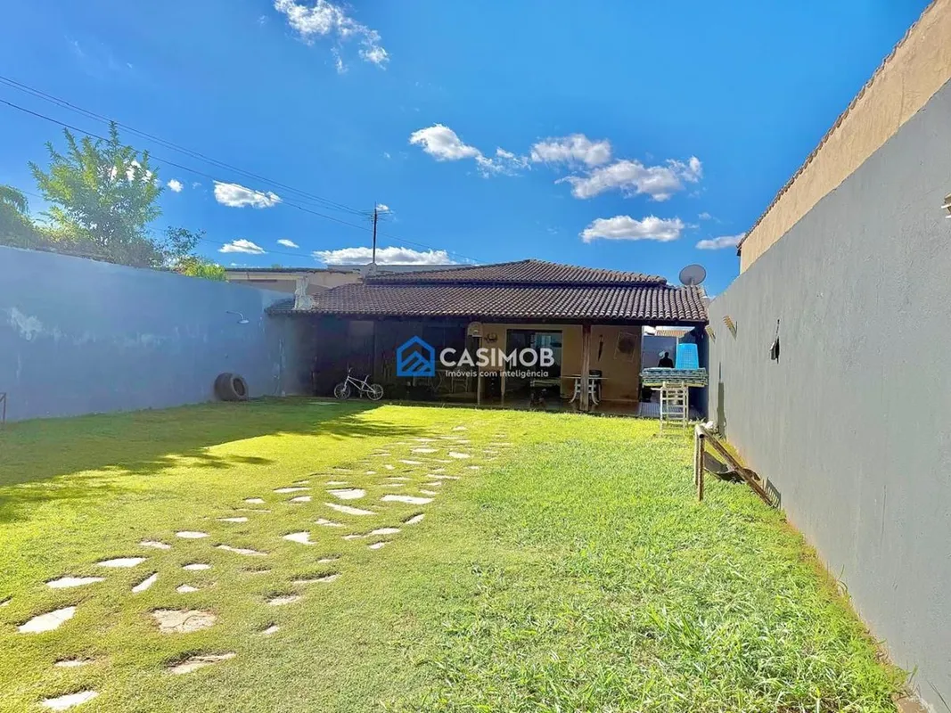 # CASA EM CONDOMÍNIO À VENDA | LOTE DE 400 m²Av. Vereda da CruzExcelente oportun...