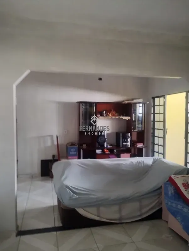 Ótima Casa na QR 414 - Samambaia Norte03 quartos, sendo 01 suíteSala amplaBanhei...