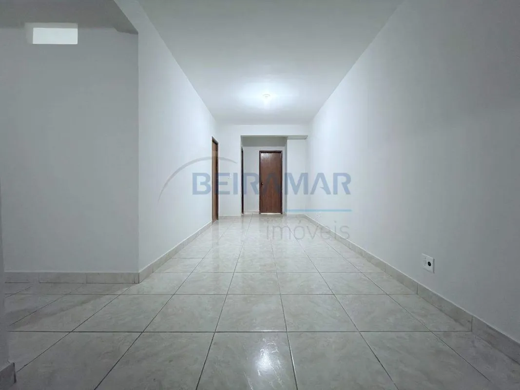 Características do imóvel:- Sala ampla e bem iluminada, ideal para momentos de c...