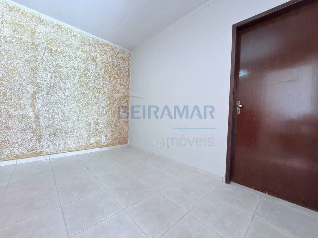 Características do imóvel:- Lote compartilhado- 2 quartos bem distribuídos- 1 ba...