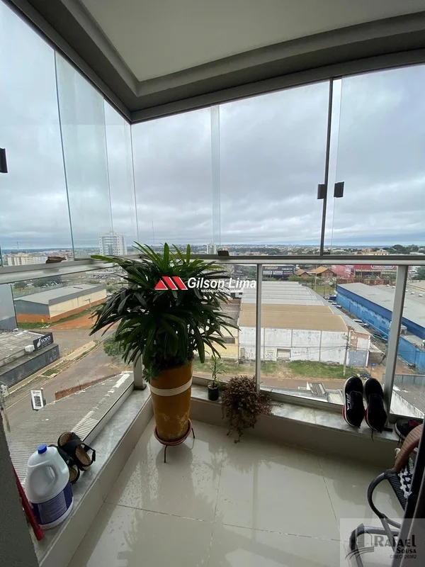 APARTAMENTO REFORMADO 74m² ANDAR ALTO VISTA LIVRE PERMANENTE SAMAMBAIA Residenci...