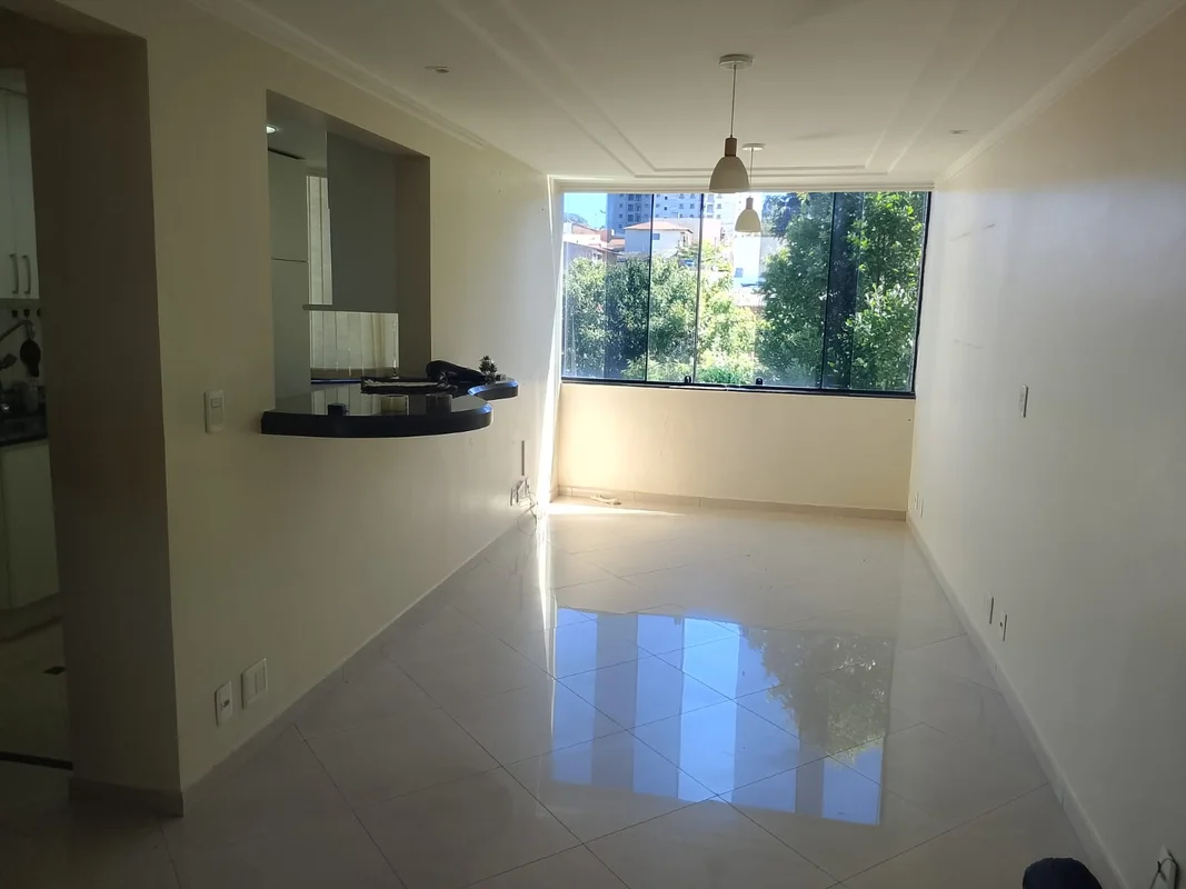 Conheça este aconchegante apartamento de 1 dormitório, situado na Quadra 2 Conju...