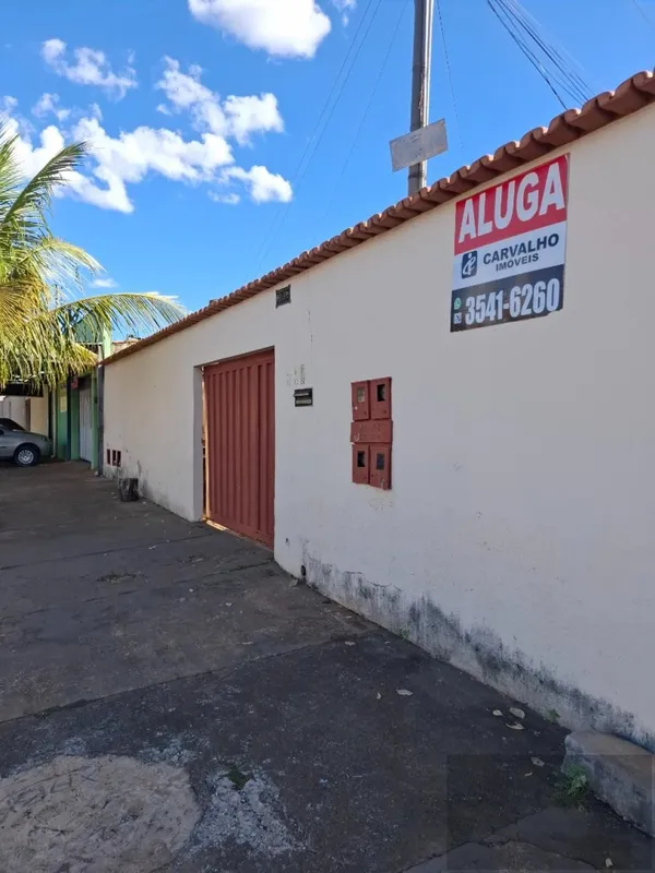 Excelente barracão para aluguel! O imóvel conta com 2 quartos, sala, cozinha, ba...