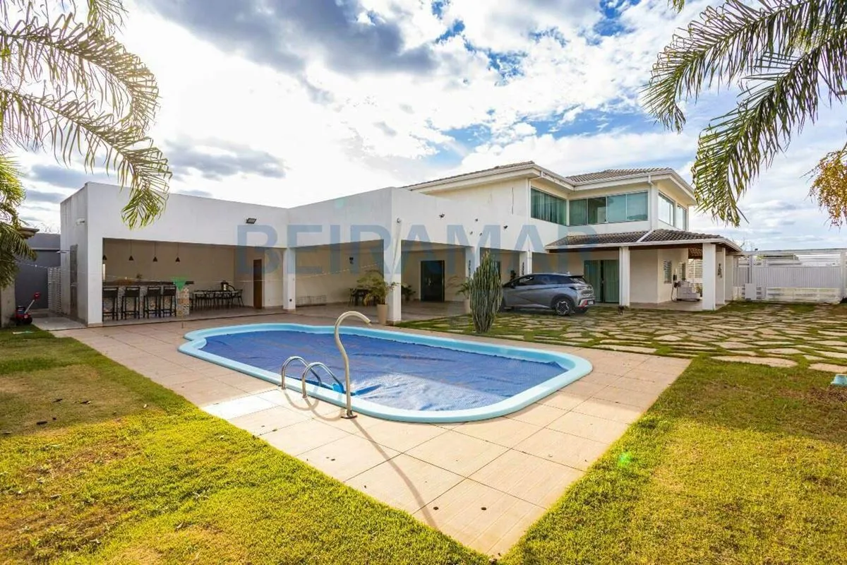 Imóvel exclusivo no Park Way, ideal para quem busca espaço, conforto e versatili...