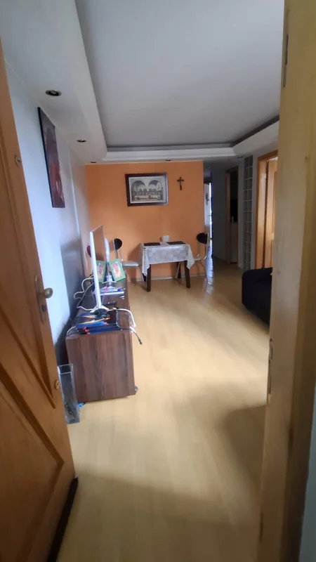 Apartamento à Venda Lúcio Costa/DF- Primeiro andar (Ed não tem elevador);- Sala ...