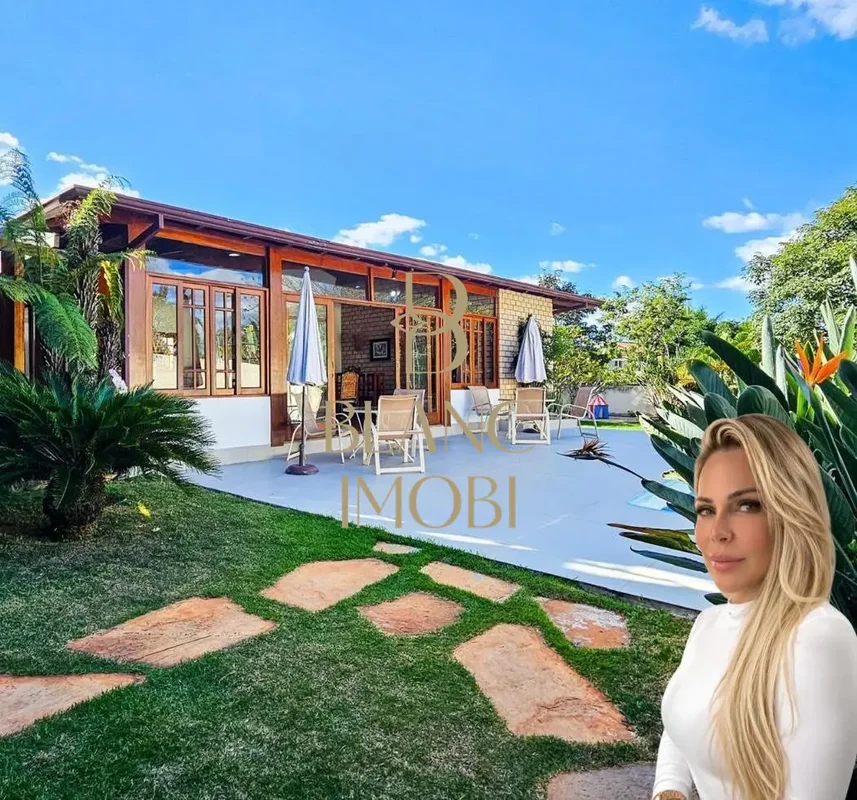 Uma verdadeira joia da arquitetura residencial: esta casa térrea impressiona pel...