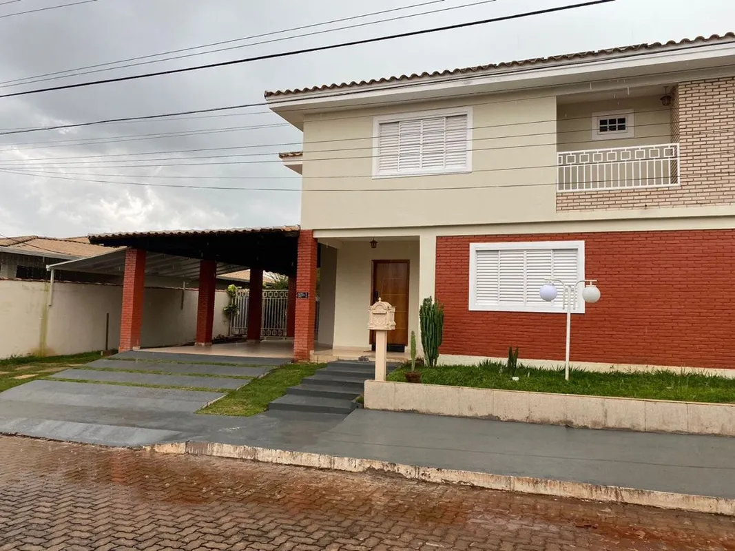 ALUGUEL: R$11.900,00VENDA: R$2.240.000,00?? Sua casa dos sonhos espera por você!...