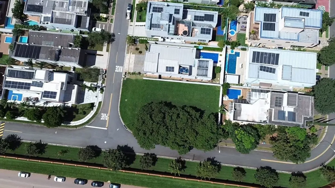 Lote de Esquina | Alphaville Araguaia (Goiânia)Alphaville Flamboyant Residencial...